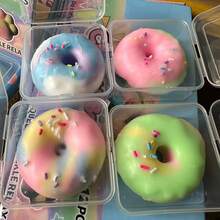1 buah Mainan Pereda Stres Bentuk Donat Renyah, Macaron, Cokelat, dan Cokelat Lembut dengan Warna Acak - MultiWarna - View 4