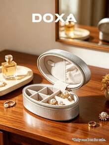DOXA 亮銀色橢圓形旅行珠寶收納盒，拉鍊隔層戒指與耳環收納盒，僅空盒 - 銀色 - 查看 4