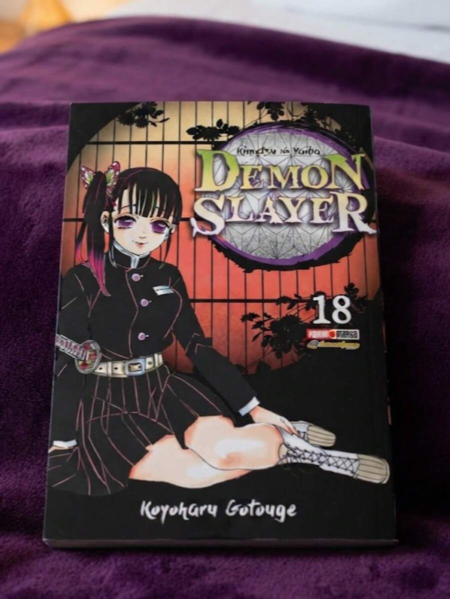 Comics & Graphic Novels - Single Book - View 1
