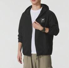 Skechers 男士連帽防風透氣薄外套運動夾克 - 黑色 - 查看 2