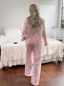 女款荷葉邊裝飾俏皮優雅居家服套裝，櫻桃條紋印花長袖上衣與長褲對比色睡衣套裝 - 粉色 - 查看 2