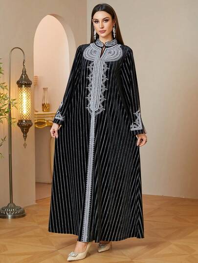 Autumn/Winter Thick Velvet Striped Abaya Elegant Silver Embroidery Stand Collar Long Dress Dubai Saudi Muslim Jalabiya
