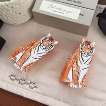 1PC/2PCS Cool 3D Tiger Acetate Hair Claw Clip, Niche Design Cartoon Fierce Tiger Hair Clip, Personalized Back Of Head Hair Styling - Multicolor - View 2