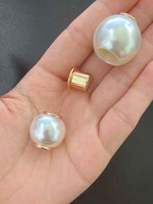 1/2/4pcs Fashionable White Pearl Magnetic Scarf Clips, Scarf Decoration Clips Without Sewing, 0.79"/0.94" Handmade DIY, Suitable For Clothing Hems & Collars, Change Scarf Styles, Enhance Elegance, Versatile Clips, Holiday Gift - A - View 9