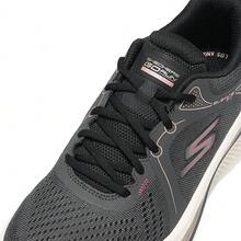 Skechers Sepatu Lari Kasual Ringan Bersol Tebal dan Bantalan ELEVATE untuk Wanita - Hitam/Merah Muda - View 6