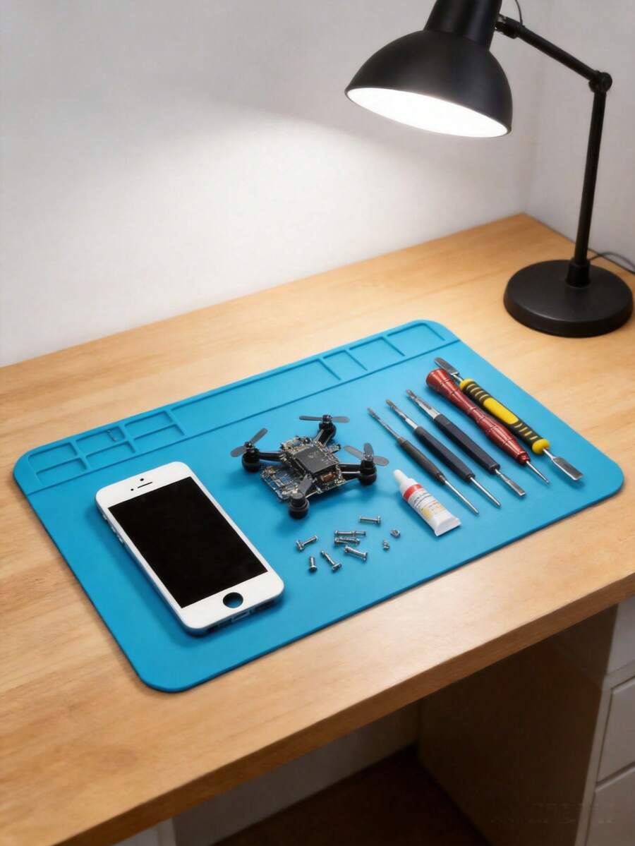 Upgraded High Temperature Resistant Workstation Component Pad, Anti-Slip, Anti-Static, Maintenance Insulation Pad. Thick Material With Excellent Heat Insulation Properties. Computer Phone Repair Heat Insulation Pad, Silicone High Temperature Resistant Desk Mat, Hot Air Gun Soldering Station Pad