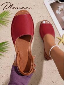planare Sandal Wanita Terbaru, Modis, Musim Panas, Elegan, Warna Polos, Desain Mengkilap, Model Slingback dengan Tali Belakang dan Ujung Terbuka, Warna Merah, Cocok untuk Kencan Musim Panas, Perjalanan, Liburan, dan Pakaian Bepergian - Merah - View 3