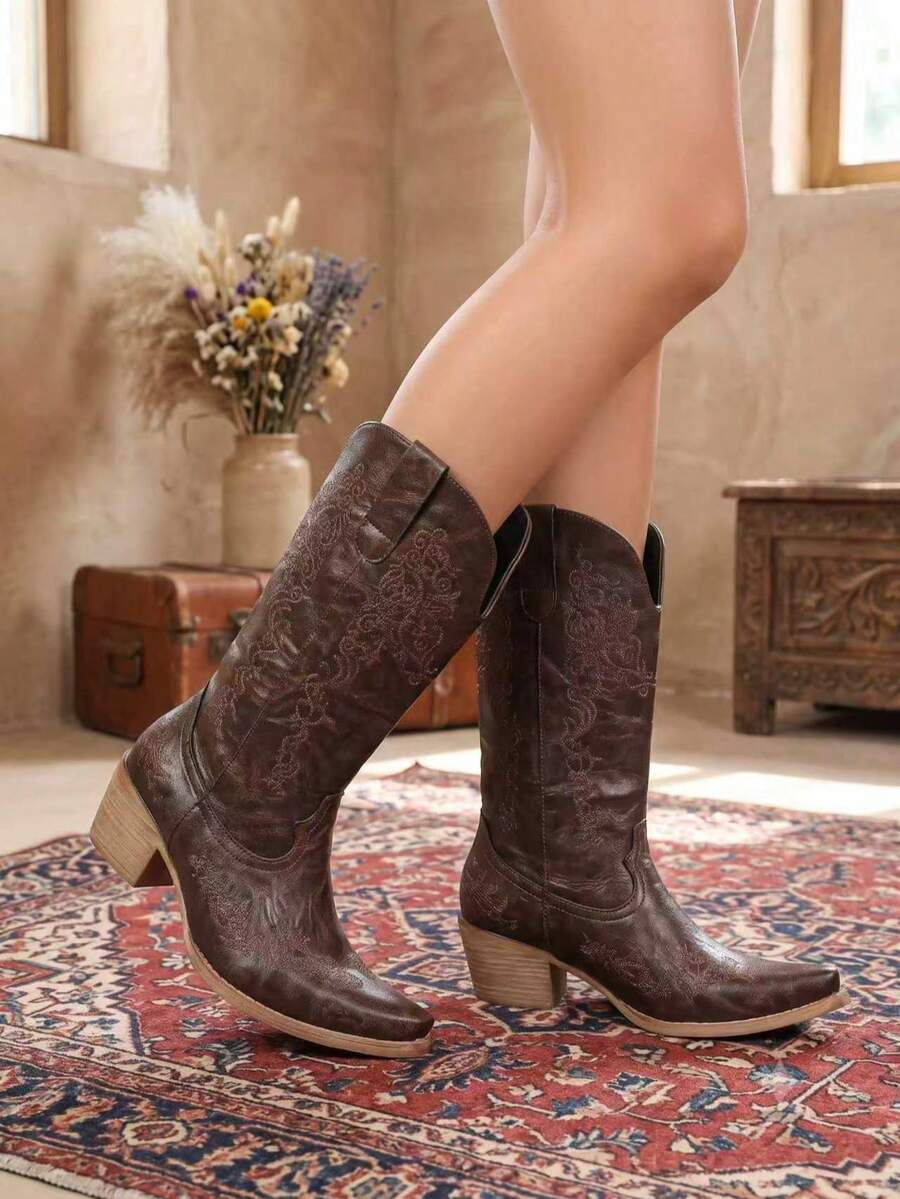Brown Vintage Embroidered Women's Western Boots, V-Cut Pointed Toe Slimming Chunky Heel Outdoor Boots - Brown - View 1