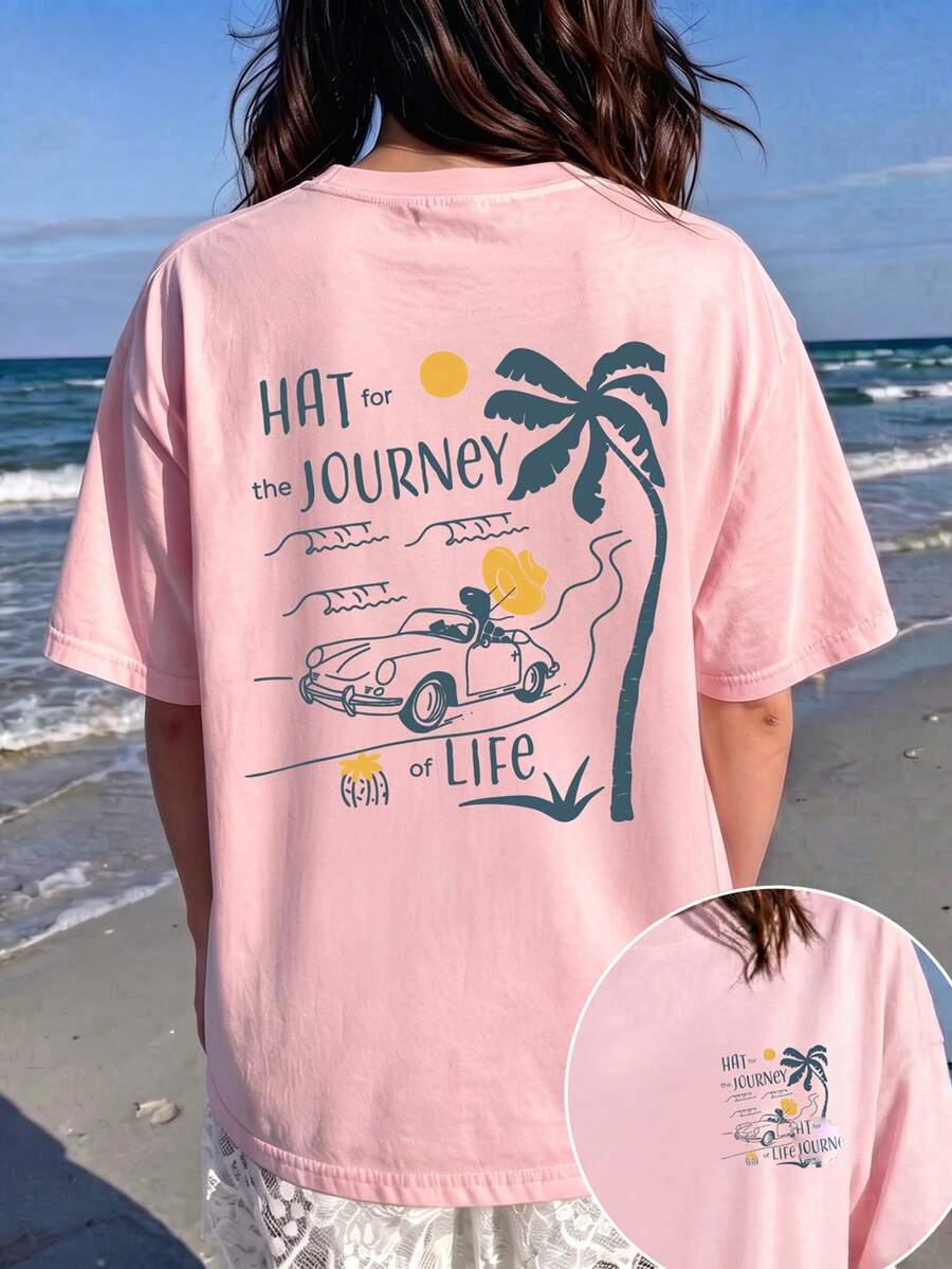 Camiseta Rosa de Manga Curta com Gola Redonda, Estampa de Palmeira e Viagem de Carro na Frente e nas Costas, Plus Size Feminina, Elasticidade Média, Solta, Casual para Verão, Praia e Férias - Rosa chiclete - Visão 1