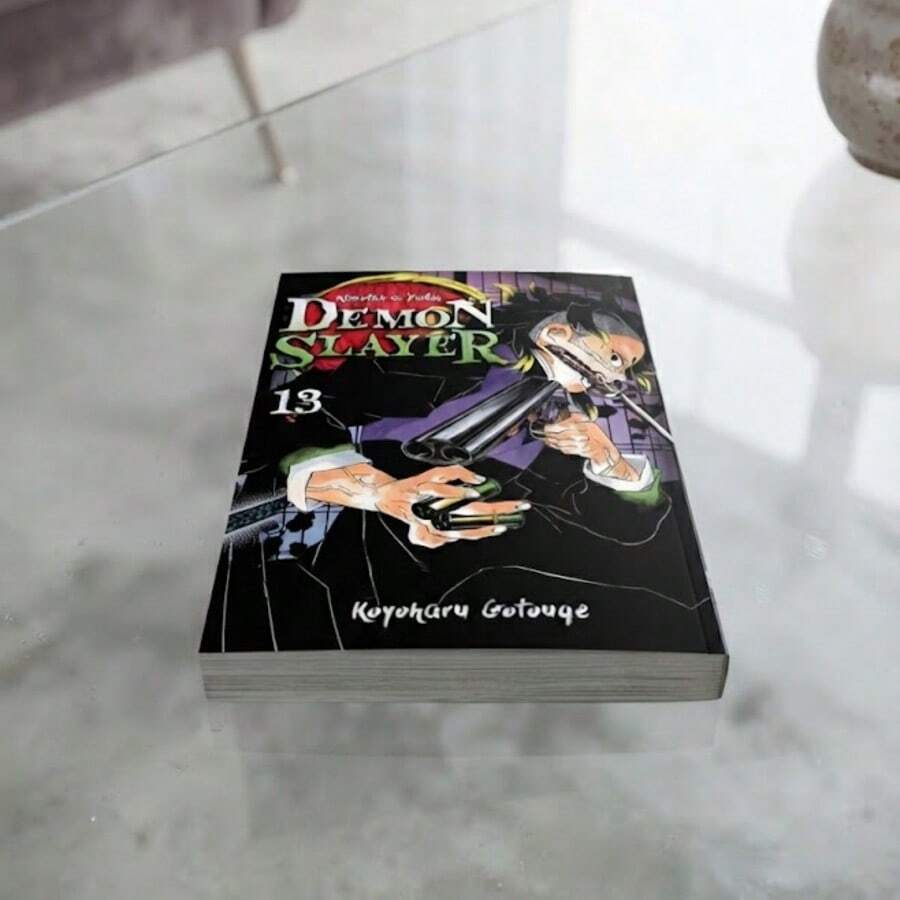 Comics & Graphic Novels - Single Book - View 1