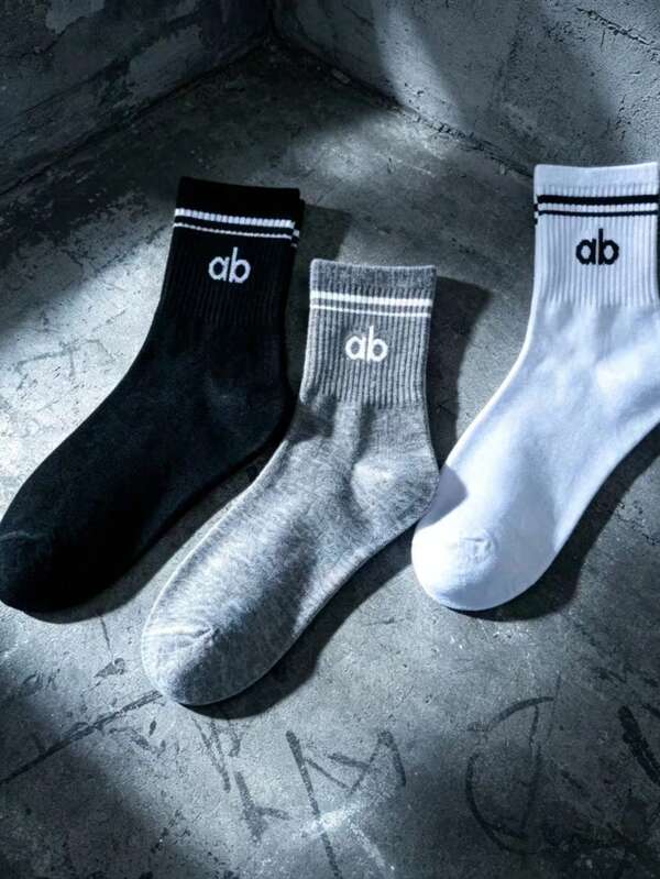 1/3/6/9/15/30 Pairs Women's Mid-Calf Striped Letter Socks, Soft And Comfortable, Casual Versatile Sports Socks, Suitable For Daily Wear Or Outdoor Activities, All Seasons