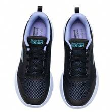 Skechers Sepatu lari wanita seri GO RUN yang ringan, bernapas, dan menyerap guncangan, cocok untuk pemula. - Hitam - View 8