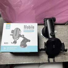 1個吸盤式車用手機支架，適用於智慧型手機/平板電腦，可安裝於儀表板與擋風玻璃，伸縮臂設計，一鍵釋放，安裝簡易 - A - 查看 10