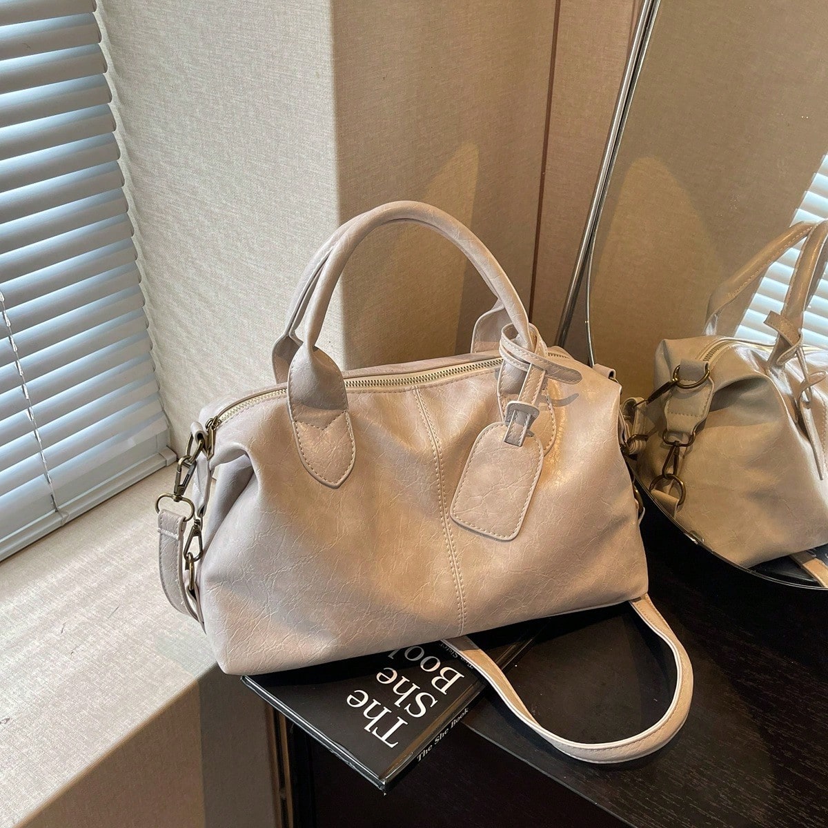 Minimalist Solid Color Soft Leather Handbag, Large Capacity Boston Bag, Detachable Shoulder Strap Crossbody Shoulder Bag, Suitable For Women's Daily Wear