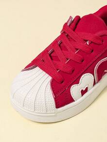 1 Pair Red Heart Pattern Girls' Skate Shoes, Children's Sports Shoes, Student Breathable Low-Top Casual Sneakers, Suitable For All Seasons - Red - View 6
