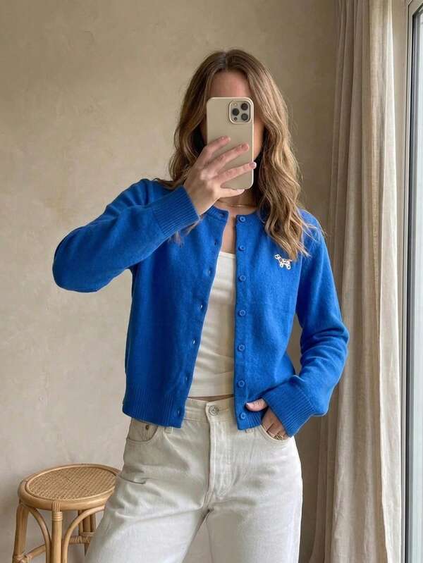 Cárdigan de punto azul para mujer, suéter de manga larga con apertura frontal, con bolsillos y detalles decorativos, prenda casual para capas en otoño/invierno