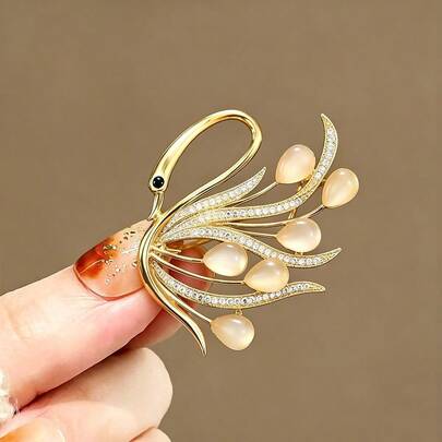 1pc Elegant Swan Brooch Suitable For Daily Wear For Women Dress Accessories Pin For Clothes Bag Charm School Office Accessories Shirts Jacket Jewelry Christmas Halloween Clothes Pin Funny Cute Teacher Gifts Costume Accessories Bag Charms