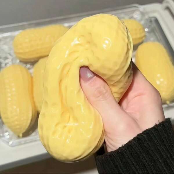 1pc Coconut Oil Peanut Squishy Toy, Malleable Non-Rebounding Hand Squeeze Ball Crunchy Squish Peanuts / Squishy Peanuts / Soft And Squishy Pressed Peanuts Peanut