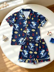2 pezzi/set Pigiama casual da ragazzo con polo a maniche corte e pantaloncini con stampa squalo, ignifugo, adatto per tutte le stagioni - Multicolore - Visualizzare 1