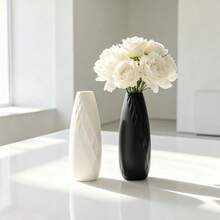 1pc/2pcs Tabletop Shatterproof Plastic Vase, Minimalist Solid Geometric Facet Flower-Arrangement Bud-Vase For Wedding Decor, Modern Matte Geometric Diamond Decorative Flowerpot For Home Decor - A - View 2