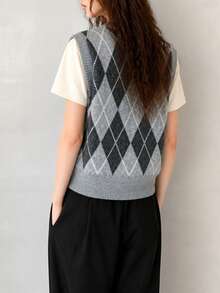 Women's Autumn/Winter Casual Minimalist Elegant Gentle Classic Argyle Pattern V-Neck Pullover Vest - Grey - View 2
