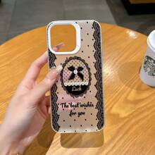 1 buah Casing Ponsel Motif Polkadot Hitam Kecil dengan Latar Belakang Putih, Trim Renda Hitam Vintage, Pita Mutiara, Bingkai Putih Inggris, Lensa, Pelindung Cakupan Penuh, Kompatibel dengan iPhone 17/17Pro/17ProMax/16/16Plus/16ProMax/16e/15ProMax/11/12/12Pro/12ProMax/13/13Pro/13ProMax/14/14Pro/14ProMax - Bingkai putih, putih tembus pandang - View 3