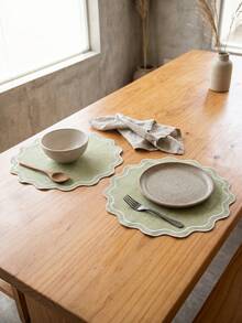 1pc Light Green With White Edge Wavy Placemat, Fresh Natural Style Fabric Material, Round Wavy Edge With White Binding Detail Decoration, Stain-Resistant Tabletop Protection, Functional Dining Table Decor, Suitable For Daily Home And Fresh Dining Table Setting - Green - View 5