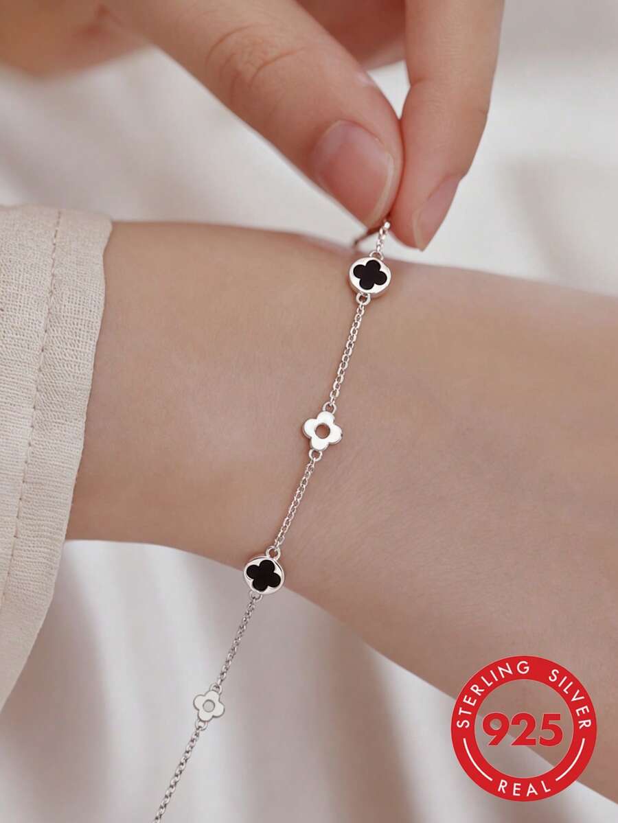 1pc S925 Sterling Silver Elegant Minimalist Hollow Four-Leaf Clover Women's Bracelet, Niche Gentle Fresh Design, Fashionable Versatile Thin Chain Hand Jewelry, Gift For Girlfriend, Best Friend, Birthday, Anniversary - Four Leaf Clover - View 1