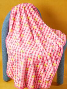 LOONEY TUNES X PETSIN 1 Multi-Functional Yellow Bird Strawberry Pet Cat Dog Universal Warm And Comfortable Blanket, Rose Red Autumn And Winter Thick Absorbent Bath Towel - Rose Red - View 10