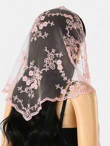 1PC Women's Solid Color Floral Lace Triangle Scarf, Lace Mantilla Veil, Triangle Lace Veil, Minimalist Elegant Elegant Lightweight Sheer Triangle Scarf, Bridal Veil, Hollow Lace Trim Decorated Wedding Veil Headscarf, Boho Chic, Wedding Veil, Fashionable Versatile Suitable For Banquet, Ball, Outdoor Photography, Wedding, Match With Dress, Scarf Dress - Multicolor - View 13