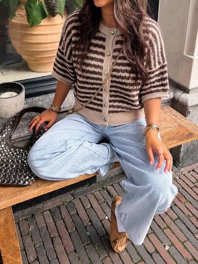 FOR BEAUTY Dames Herfst/Winter Cardigan, Bruin & Beige Gestreepte Y2K Casual Korte Mouw Knopen Ronde Hals Gebreide Trui, Geschikt Voor Uitstapjes, Bijeenkomsten, Vakanties, Campusstijl