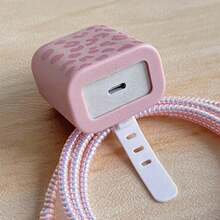 粉色圖案印花充電器保護套，適用於 Apple 18-20W 快充充電器，極簡設計，防損壞，質感優良，延長充電器使用壽命，送給男友/女友/好朋友的實用禮物 - 粉色 - 查看 3