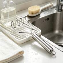 Manual Stainless Steel Potato Masher, Wavy Pressing Structure, Smooth And Fine Texture, Reduces Clumping. Smooth Stainless Steel Surface, Easy To Clean With Water. Ergonomic Cylindrical Handle, Comfortable For Long-Term Use, Hanging Hole For Storage. Suitable For Making Baby Food, Mashed Potatoes, Yam Puree, Fruit Puree, Daily Kitchen Cooking, Western Baking, Compact And Practical Kitchen Tool. - Silver - View 4