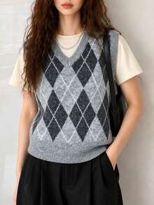 Women's Autumn/Winter Casual Minimalist Elegant Gentle Classic Argyle Pattern V-Neck Pullover Vest - Grey - View 4