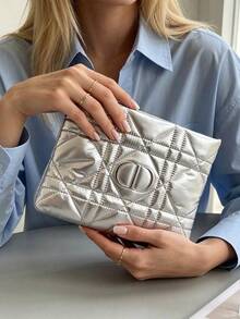 銀色絎縫拉鍊化妝包 大容量便攜旅行化妝收納袋 女士禮物 DIOR‑GIFT‑154 - 銀色 - 查看 8