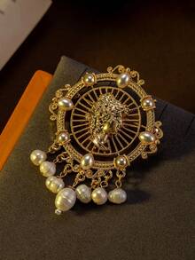 1pcsGolden Hand Earrings Vintage Book Brooch  Accessories Suitable For Women's Daily Wear - Gold - View 1