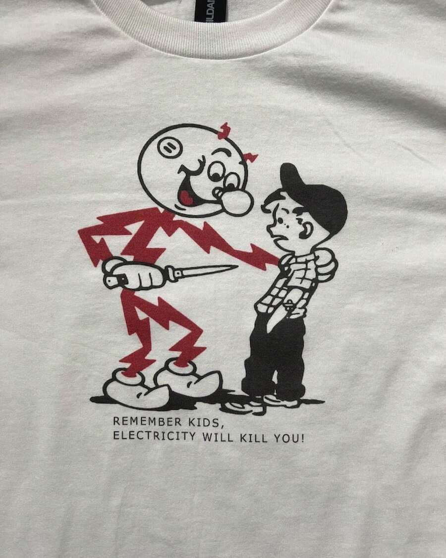 Electricity-Themed Funny Retro-Style T-Shirt, Top, Beautiful Summer Tops, Unisex. - 白色 - 查看 1