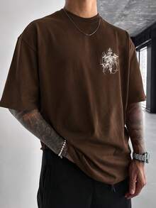 HAFIME Men's Gothic Cross Streetwear Casual Cotton T-Shirt Short Sleeve Back Print - 鏽棕色 - 查看 3