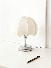 1pc USB Powered Silver Premium Minimalist Desk Lamp, Modern Ins Style Vintage Creative Ornament Night Light For Bedroom Bedside Room Desktop Decoration - Silver - View 6