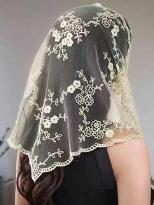 1PC Women's Solid Color Floral Lace Triangle Scarf, Lace Mantilla Veil, Triangle Lace Veil, Minimalist Elegant Elegant Lightweight Sheer Triangle Scarf, Bridal Veil, Hollow Lace Trim Decorated Wedding Veil Headscarf, Boho Chic, Wedding Veil, Fashionable Versatile Suitable For Banquet, Ball, Outdoor Photography, Wedding, Match With Dress, Scarf Dress - Multicolor - View 15