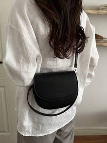 New Vintage Fashion Mini Solid Color Saddle Bag, Flap Opening, Adjustable Long Shoulder Strap, Small Capacity Lightweight Minimalist Shoulder Crossbody Bag, Suitable For Women's Daily Life, Casual, Commuting, Work, Vacation And Student Use - Black - View 3