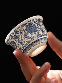 1pc/2pcs Blue And White Porcelain Ceramic Tea Cup, Tea Tasting Cup With Lotus Vine Pattern, High-End Ceramic Tea Cup, Lightweight Luxury Personal Tea Cup, Water Cup, Gift Cup, Suitable For Home, Gift, Party - Multicolor - View 7