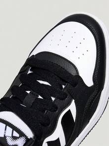 Adidas Unisex Lite Shuffle Low-Top Sports Casual Shoes KZ6685 - Black and White - View 5