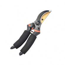 Tesoura de Poda Profissional Lâmina Dourada Anti-ferrugem com Cabo Macio Antiderrapante - GARDEN-PRUNER-GOLD-BLACK - Visão 9