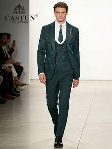 Costume vert foncé
