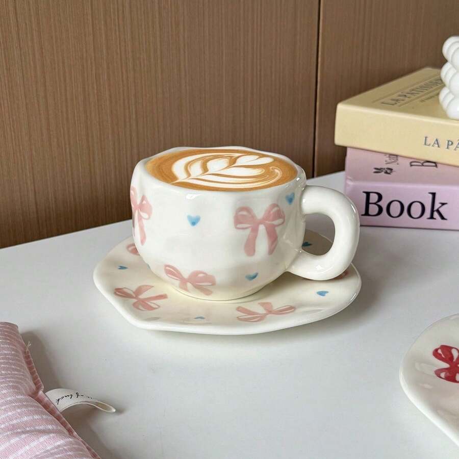 Cangkir dan Tatakan Kopi Keramik Motif Bunga Merah Muda, Mug Lukis Tangan, Cangkir Keramik Bergaya untuk Rumah, Sarapan, Susu, Hadiah Natal - Cangkir dan piring pita merah muda - View 1