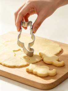 1pc Cat Shaped Stainless Steel Cookie Cutter, Cute Kitten Biscuit Cake Mold, Candy Sandwich Bread Cake Baking Tool, Suitable For Baking Pastry DIY Decoration, Kitchen Baking Tools Accessories - Multicolor - View 2