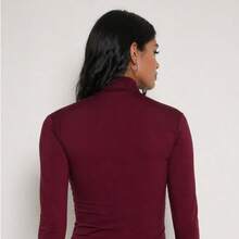Moderna & Slim Women T-Shirts - 酒紅色 - 查看 2