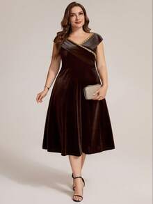 EVERPRETTY Plus Size Autumn Luxury Elegant Rhinestone V-Neck Velvet Brown Formal Evening Dress Suitable For Parties, Dinners And Formal Occasions - Brown - View 3