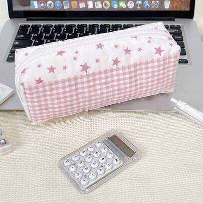 1pc Large Capacity Pink Star Print Pencil Case, Quilted Stationery Storage Bag, Spacious Interior, Cute Zippered Pencil Pouch For Students, Multi-Functional Storage Bag For Pens, Highlighters, Rulers, Correction Tape And Daily Essentials, Perfect For School, Office And Travel